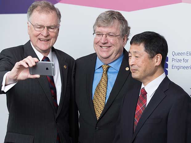 Michael F. Tompsett taking a selfie with Eric R. Fossum and Nobukazu Teranishi 