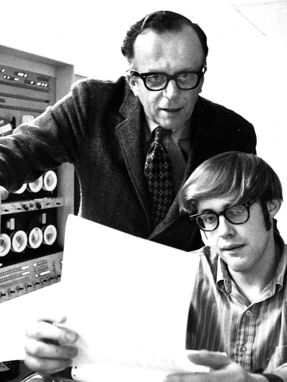MIT Professor J.C.R. Licklider and student Jeff Harris, of Wayland, Mass., 1970