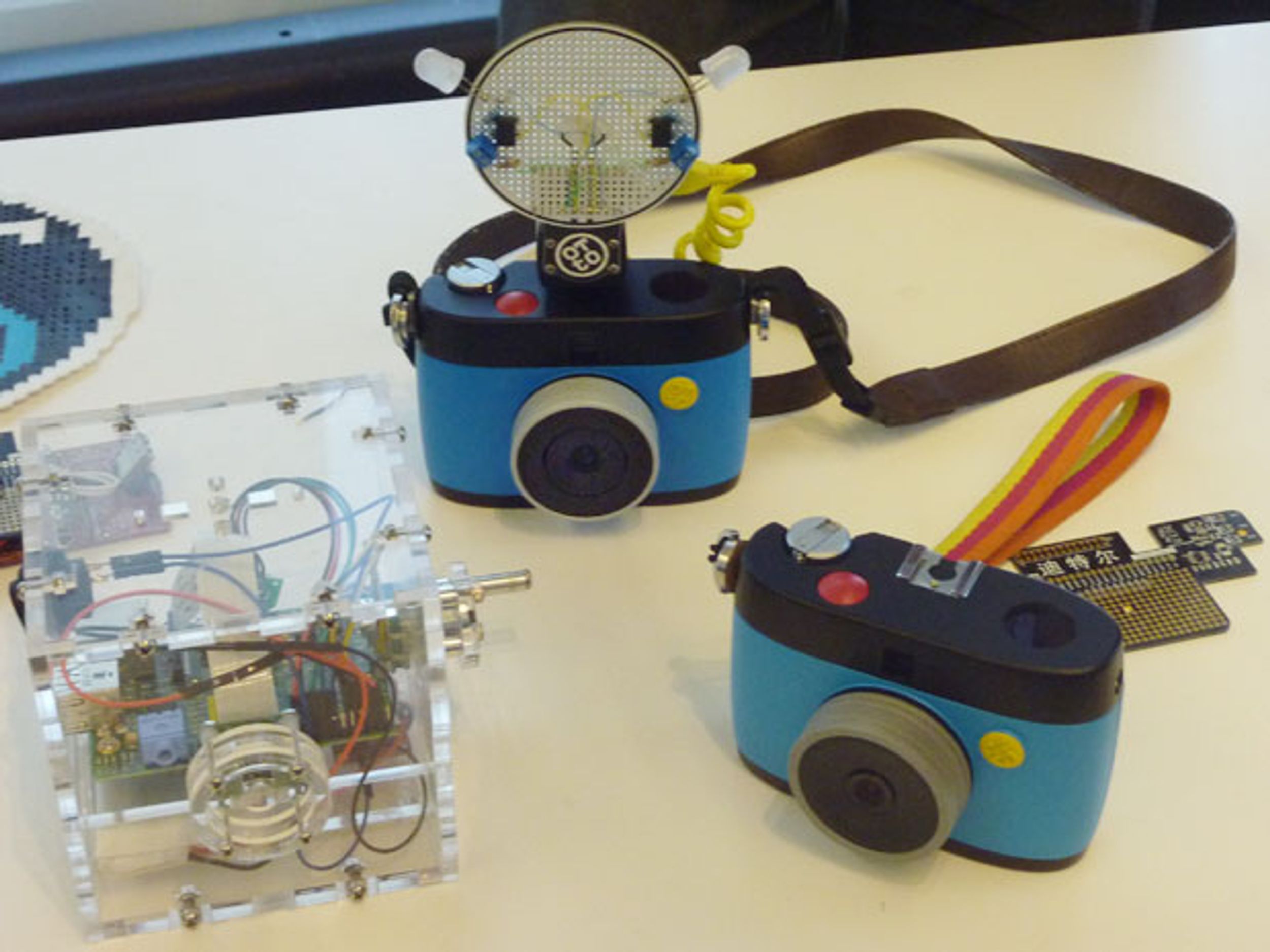 Haxlr8r's New Startups Include Hackable Camera, Smart Hydroponics, and Service Robots