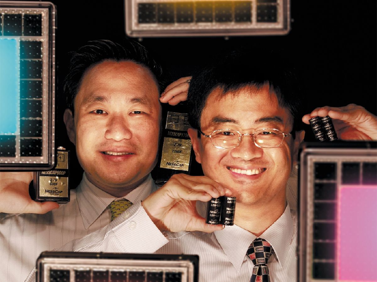 Photo of Founder Sun-wook Kim [left] and chairman Inho Kim of NessCap Co.