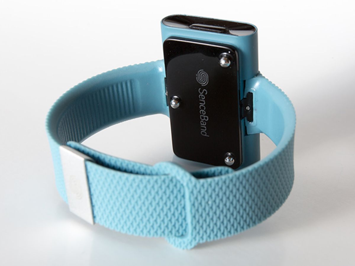 Planexta's wrist-wearable ECG  monitor that tracks emotions, the Sence