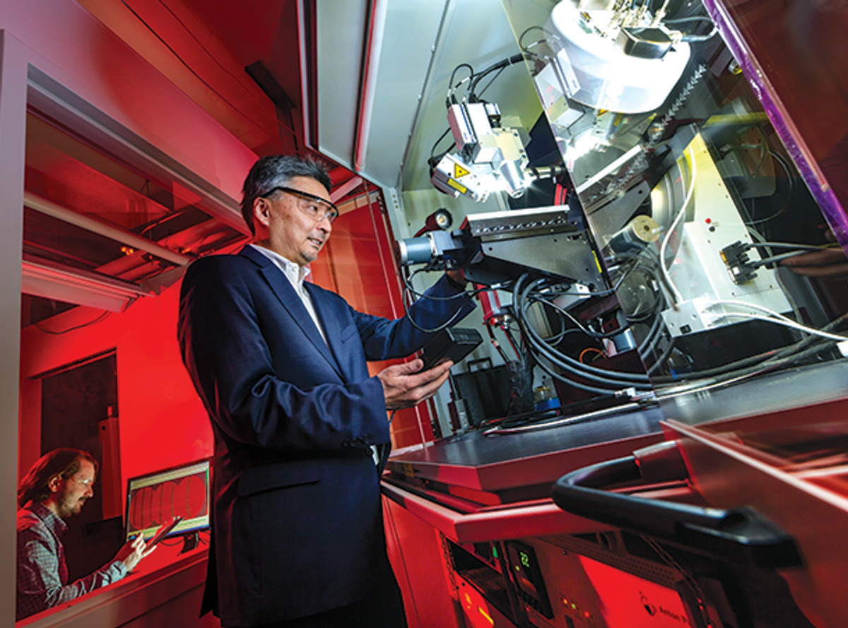 Professor Ichiro Takeuchi pictured with an X-ray diffractometer.