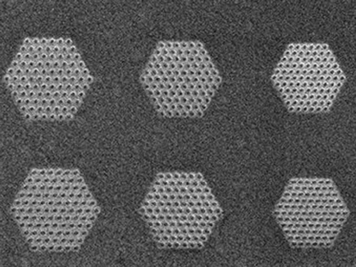 SEM image of patterned PHCs