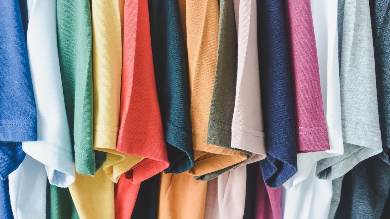 short-sleeve-t-shirts-of-multiple-colors