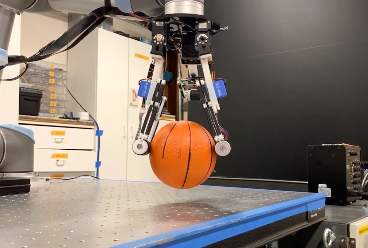 Stanford robot roller grasper