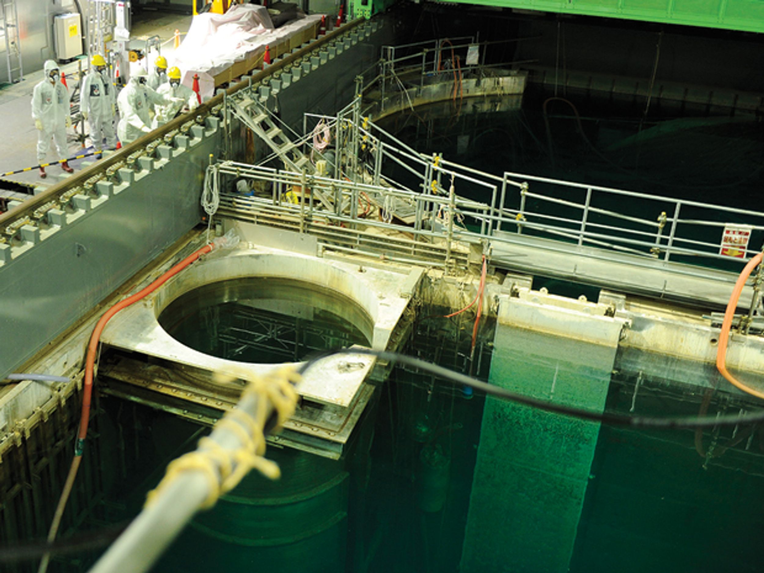 TEPCO is emptying reactor 4’s pool.