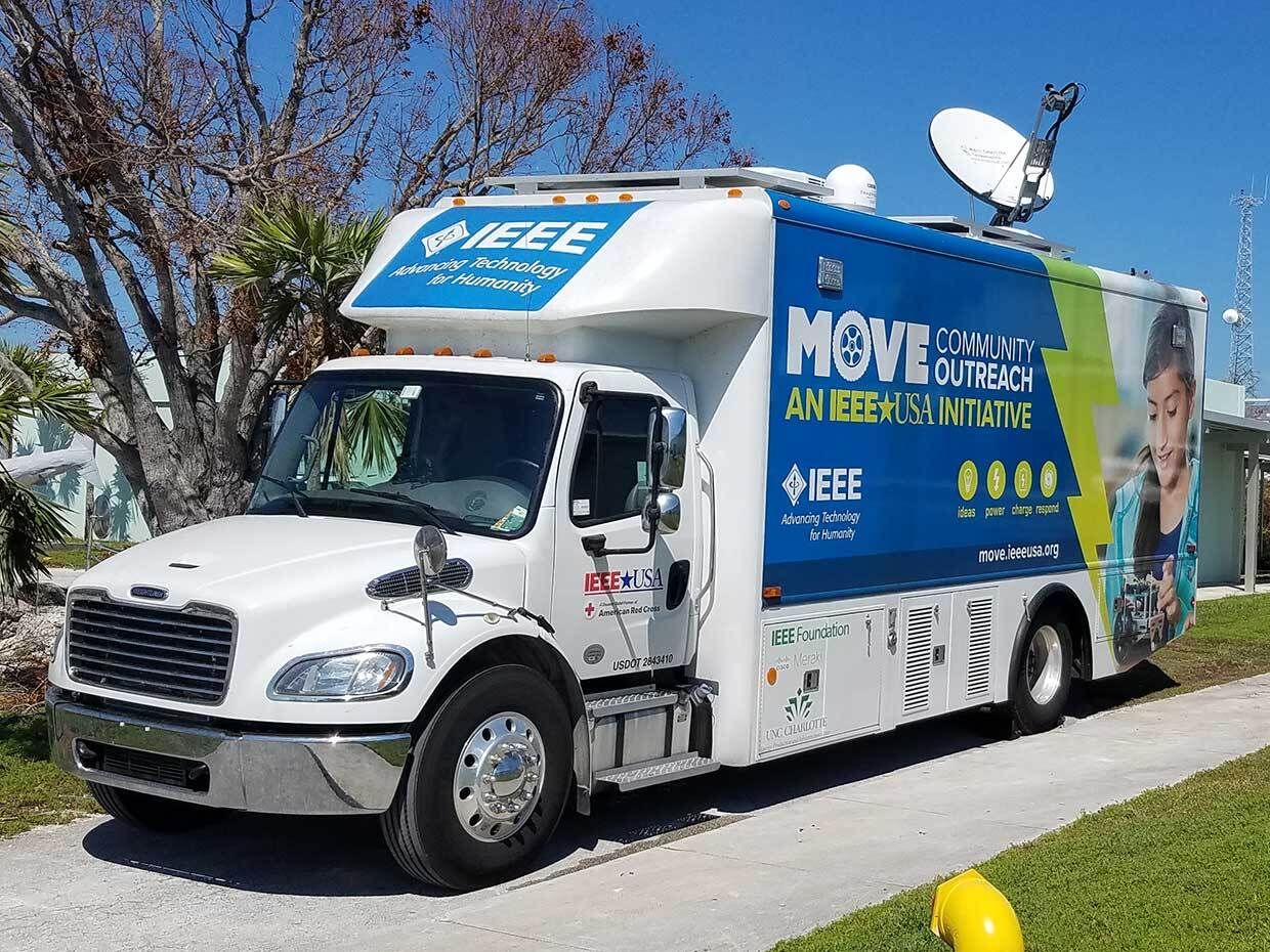Photo of IEEE MOVE truck.