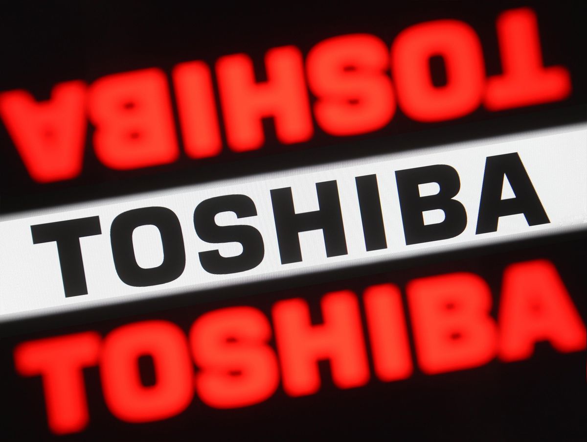 The Toshiba logo is seen 3 times
