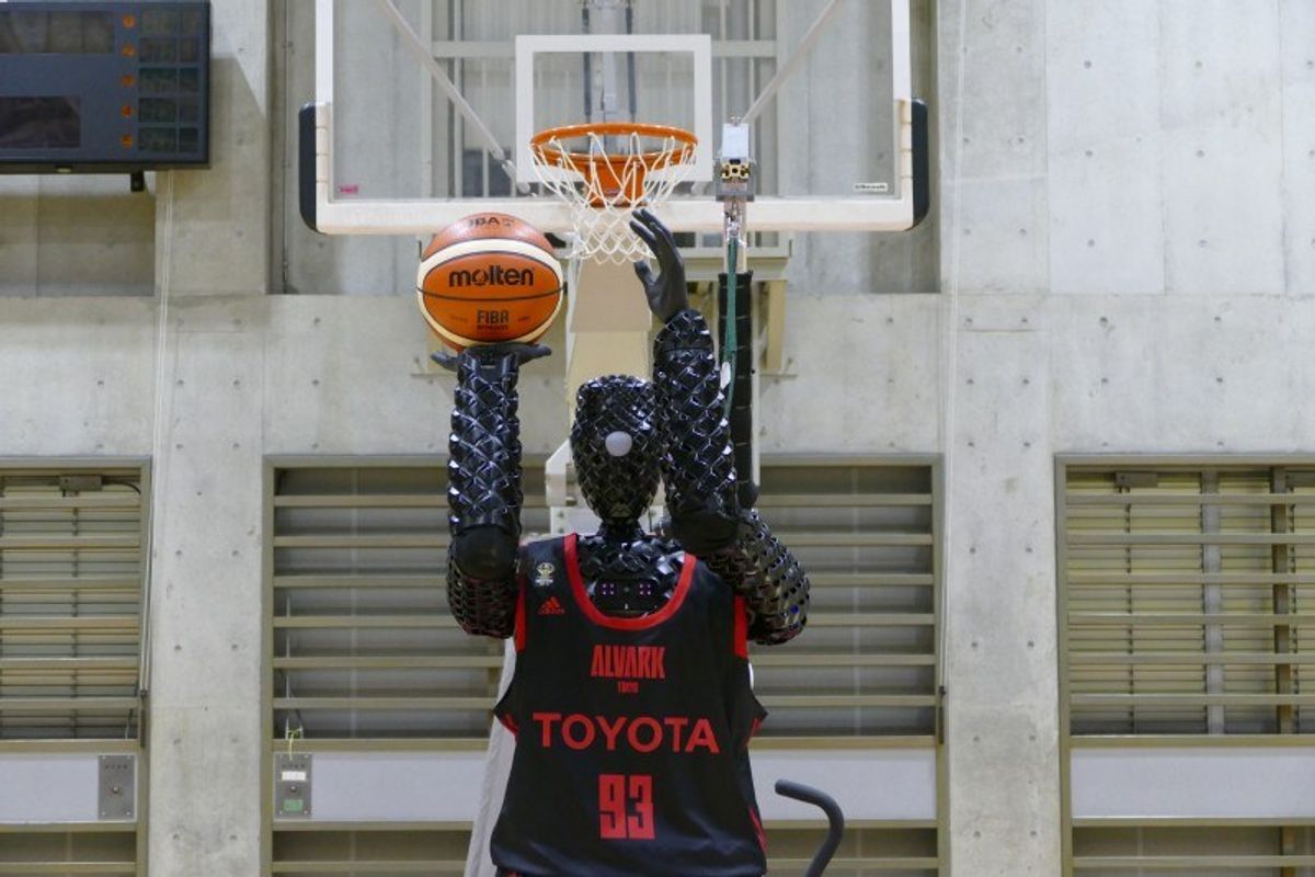 Toyota basketball robot