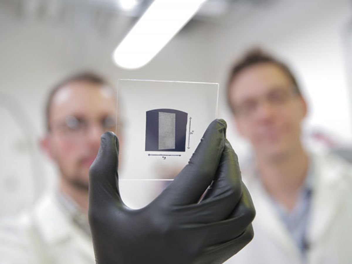 UW–Madison engineers coated the entire surface of this substrate with aligned carbon nanotubes in less than 5 minutes. The breakthrough could pave the way for carbon nanotube transistors to replace silicon transistors,