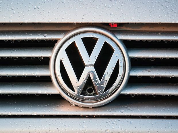 VW brand symbol