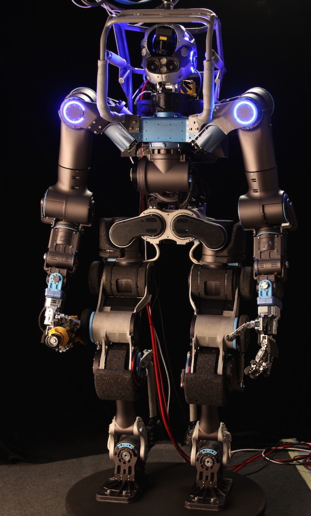 WALK-MAN Team Built Brand New, Highly Custom Robot for DRC Finals